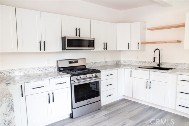 Detail Gallery Image 4 of 22 For 1369 Larkin Rd, Gridley,  CA 95948 - 2 Beds | 1 Baths