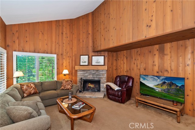 27821 Peninsula Drive #332, Lake Arrowhead CA: https://media.crmls.org/medias/664dc73d-cfd9-45da-a537-cbbe6257ee03.jpg