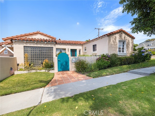 Detail Gallery Image 1 of 50 For 535 E Mariposa Ave, El Segundo,  CA 90245 - 3 Beds | 2/1 Baths