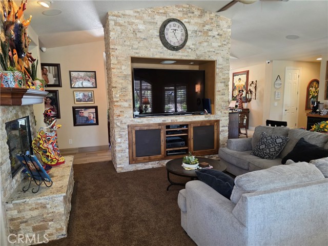 Detail Gallery Image 8 of 47 For 42036 Desert Sage Ave, Lancaster,  CA 93536 - 5 Beds | 3 Baths