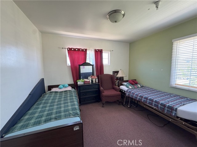 10204 Gerald Avenue, North Hills CA: https://media.crmls.org/medias/664e6583-bcc1-42cb-9890-87e36421be7a.jpg