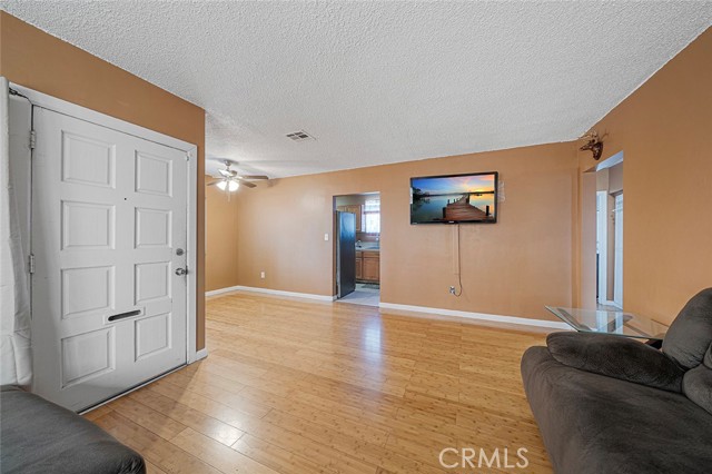 Detail Gallery Image 11 of 29 For 10114 Wadsworth, Los Angeles,  CA 90002 - 3 Beds | 1 Baths