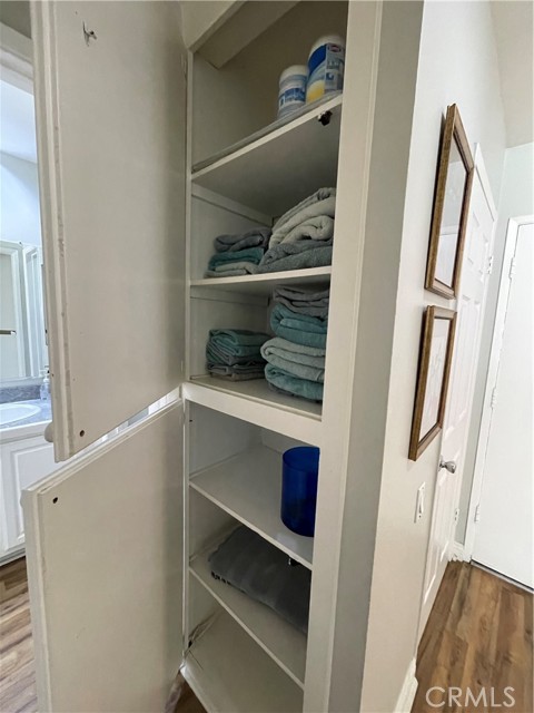 5460 White Oak Avenue, Encino CA: https://media.crmls.org/medias/664eb28c-b0a2-40e0-8d97-933bbae094ad.jpg