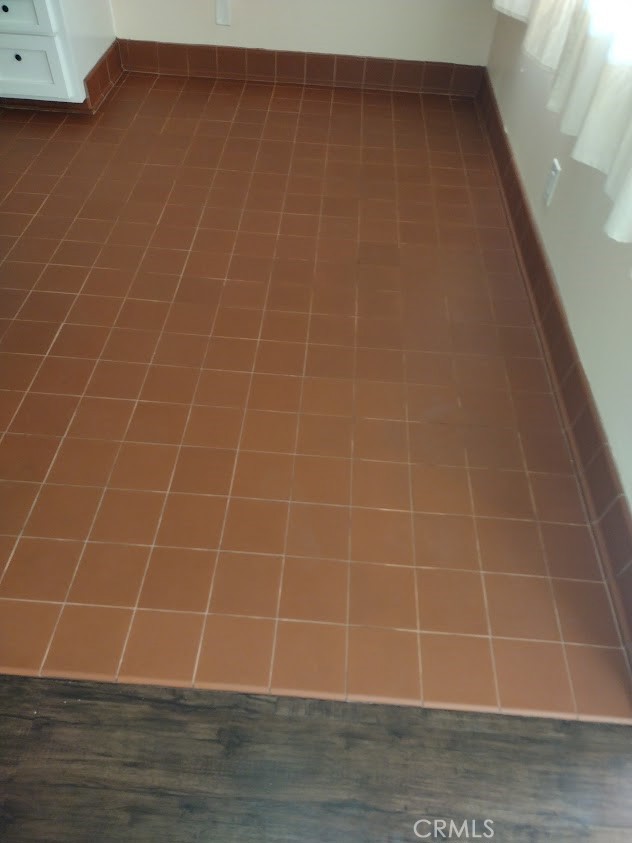 Detail Gallery Image 5 of 8 For 1040 Cedar Ave #8,  Long Beach,  CA 90813 - 2 Beds | 2 Baths