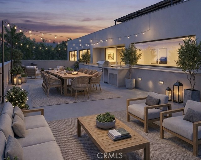 Detail Gallery Image 10 of 16 For 2767 E Ocean, Long Beach,  CA 90803 - 5 Beds | 4 Baths