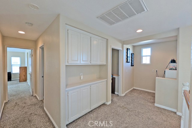 Detail Gallery Image 14 of 34 For 6130 Fairlane Ave, Corona,  CA 92880 - 4 Beds | 2/1 Baths