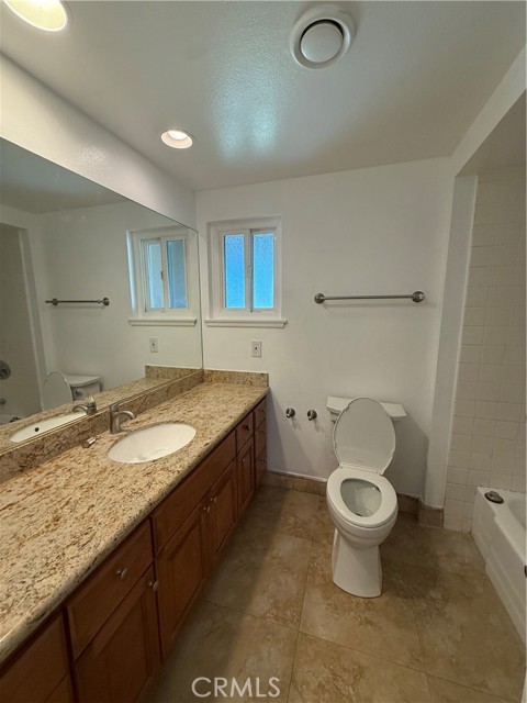 4561 Mimosa Drive, Yorba Linda CA: https://media.crmls.org/medias/6650c836-c36a-4451-b68b-6d94580b0c78.jpg