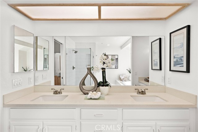 Detail Gallery Image 20 of 28 For 2563 Orange Ave #C,  Costa Mesa,  CA 92627 - 3 Beds | 2/1 Baths