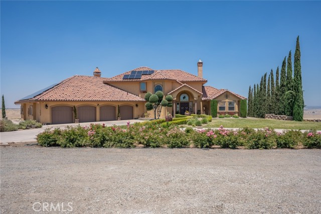 Detail Gallery Image 2 of 75 For 20711 Canyon Rd, Los Banos,  CA 93635 - 4 Beds | 3/1 Baths