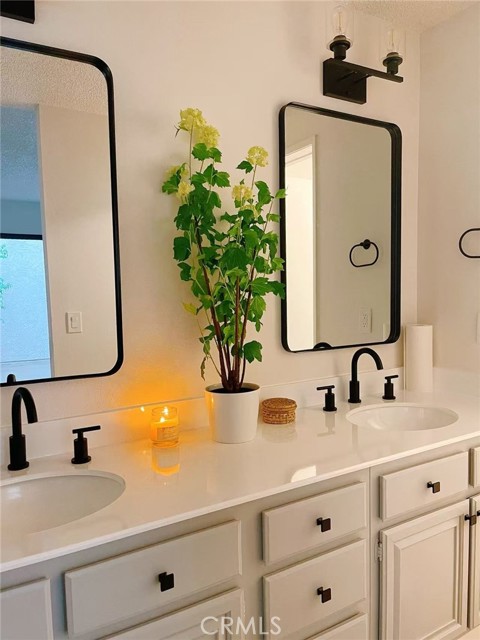 Detail Gallery Image 5 of 5 For 94 Smokestone, Irvine,  CA 92614 - 2 Beds | 1/1 Baths