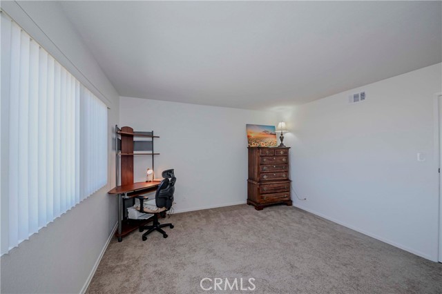 2401 El Portal Way, Oxnard CA: https://media.crmls.org/medias/66540def-bedd-4b7e-a2bf-398c2eefcc91.jpg