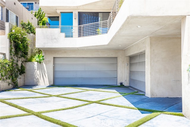 Detail Gallery Image 4 of 18 For 150 Cliff Dr, Laguna Beach,  CA 92651 - 2 Beds | 2/1 Baths