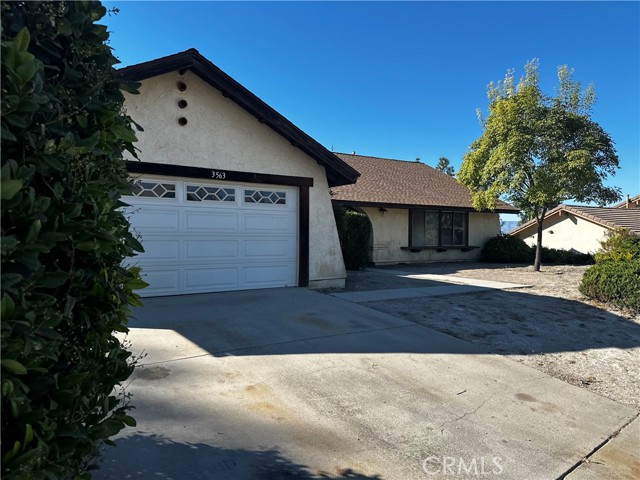 Detail Gallery Image 1 of 9 For 3563 Quarzo Cir, Thousand Oaks,  CA 91362 - 3 Beds | 2 Baths