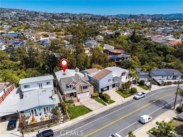 513 W Avenida De Los Lobos Marinos, San Clemente CA: https://media.crmls.org/medias/66568e54-fb11-47c4-8609-155ab61ae5d6.jpg