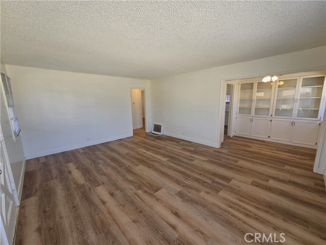 1758 W 110th Street, Los Angeles CA: https://media.crmls.org/medias/66585bea-8eed-4af7-99a5-09f4f66712fe.jpg