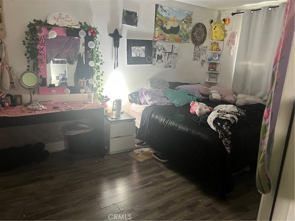 https://media.crmls.org/medias/6658903f-ccdd-4e89-b44e-c1bf7cf089df.jpg?preset=X-Large