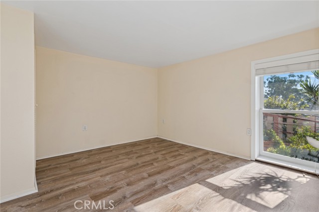 Detail Gallery Image 11 of 17 For 114 High Drive, Laguna Beach,  CA 92651 - – Beds | – Baths