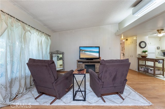 Detail Gallery Image 11 of 42 For 13601 Cedarcrest 100-I,  Seal Beach,  CA 90740 - 2 Beds | 1 Baths