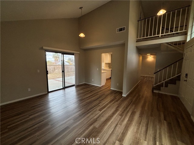 Detail Gallery Image 9 of 34 For 37638 Patty Ct, Palmdale,  CA 93550 - 4 Beds | 2/1 Baths