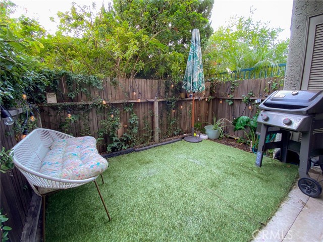 Detail Gallery Image 17 of 26 For 4218 Troost #15,  Studio City,  CA 91604 - 3 Beds | 3 Baths