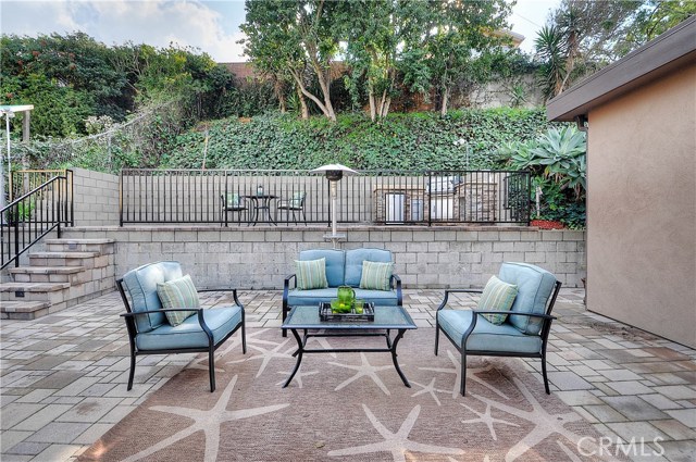 217 Vista Del Parque, Redondo Beach, California 90277, 4 Bedrooms Bedrooms, ,2 BathroomsBathrooms,Residential,Sold,Vista Del Parque,PV17010276