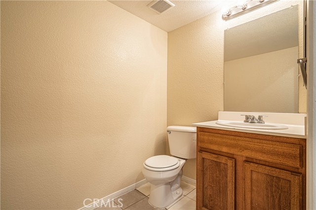 Detail Gallery Image 6 of 9 For 31759 Ave E, Yucaipa,  CA 92399 - 3 Beds | 2/1 Baths