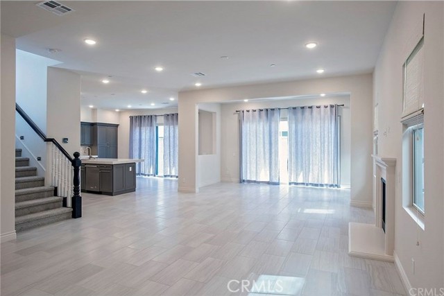 221 Geyser, Irvine CA: https://media.crmls.org/medias/665d5383-4878-41df-8533-6bdfa92b31c8.jpg