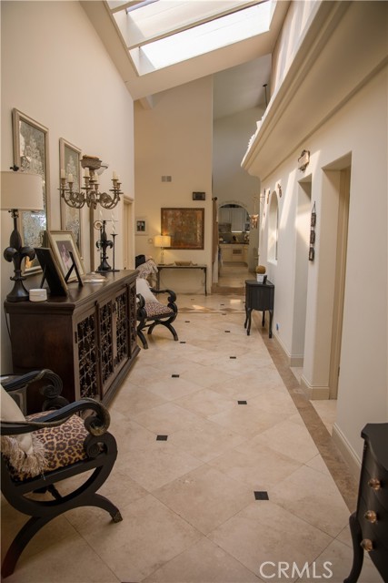 Detail Gallery Image 37 of 67 For 10071 Highcliff Drive, Santa Ana,  CA 92705 - 5 Beds | 3/1 Baths