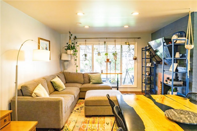 Detail Gallery Image 3 of 44 For 18711 Cerise Ave, Torrance,  CA 90504 - 3 Beds | 2 Baths