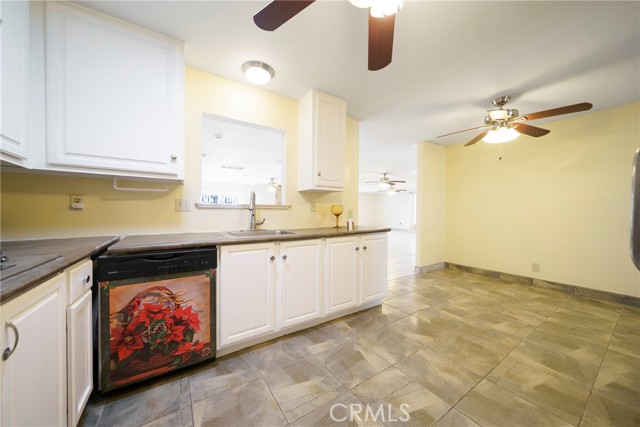 Detail Gallery Image 24 of 58 For 11020 Viento Pl, Apple Valley,  CA 92308 - 5 Beds | 3 Baths