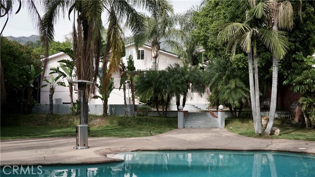 Detail Gallery Image 6 of 32 For 925 Sherlock Dr, Burbank,  CA 91501 - 3 Beds | 3 Baths