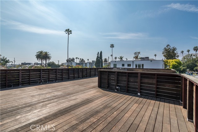 Detail Gallery Image 41 of 47 For 5228 De Longpre Ave, Los Angeles,  CA 90027 - 2 Beds | 2 Baths