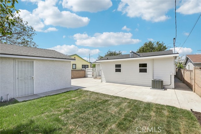 20836 Cortner Avenue, Lakewood CA: https://media.crmls.org/medias/665e06ad-5b69-4067-a8a0-517c1ad2a872.jpg