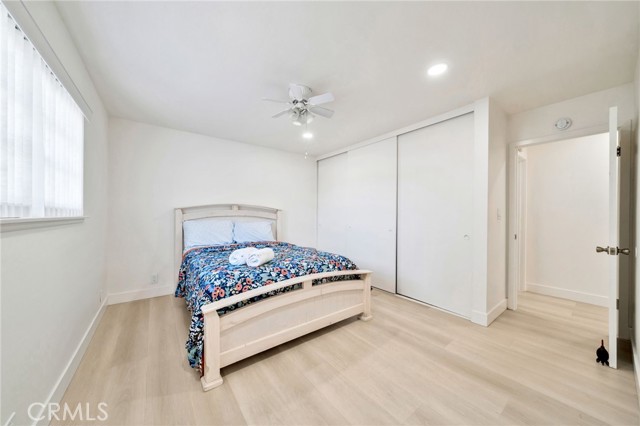 17121 Granada Lane, Huntington Beach CA: https://media.crmls.org/medias/665edab9-e859-44e2-9867-856e8e41aaf6.jpg