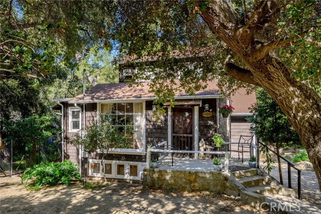 Detail Gallery Image 2 of 52 For 12347 Spring Trail, Sylmar,  CA 91342 - 3 Beds | 2 Baths