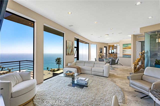 Detail Gallery Image 10 of 61 For 31411 Ceanothus Dr, Laguna Beach,  CA 92651 - 3 Beds | 2/1 Baths