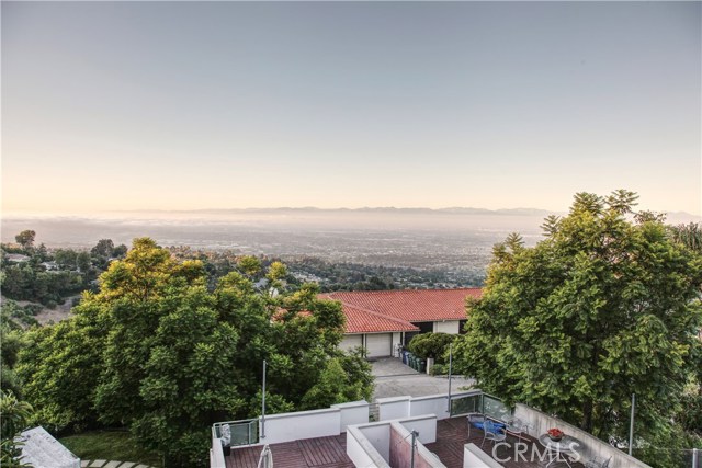 Detail Gallery Image 2 of 53 For 3807 Crest Rd, Rancho Palos Verdes,  CA 90275 - 5 Beds | 6/1 Baths