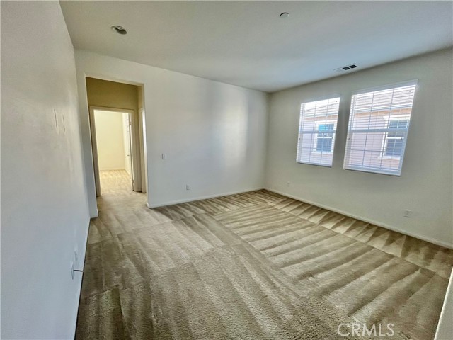 Detail Gallery Image 8 of 13 For 5955 Ginger Dr, Corona,  CA 92880 - 3 Beds | 2/1 Baths