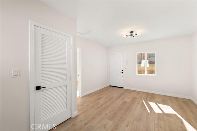 Image 25 of 47 For 2155 Euclid Avenue