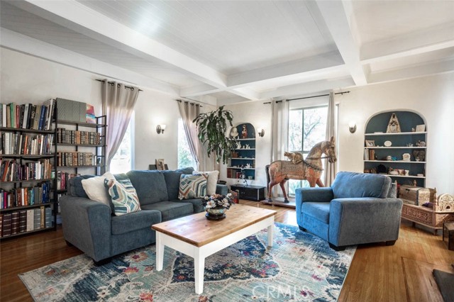 989 Coronado Drive, Glendale CA: https://media.crmls.org/medias/6661b5fd-43f3-4de5-8ba9-2ee34ecf3560.jpg