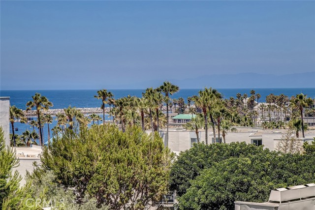 510 The Village, Redondo Beach, California 90277, 2 Bedrooms Bedrooms, ,2 BathroomsBathrooms,Residential,For Sale,The Village,IN25125306