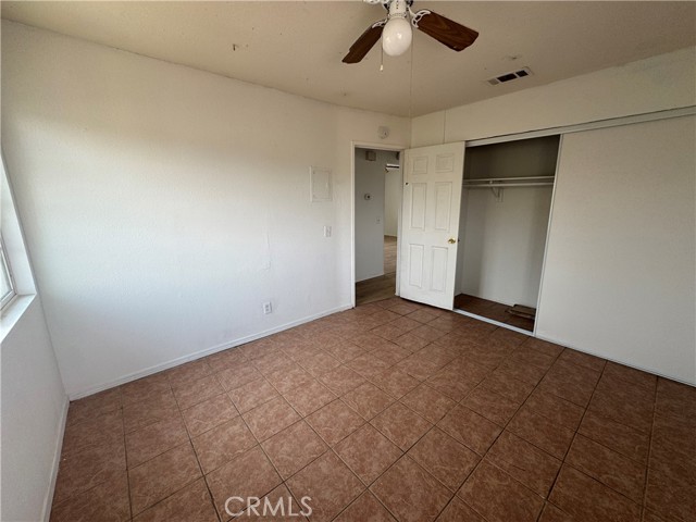 1215 W Oakland Avenue, Hemet CA: https://media.crmls.org/medias/66628ea3-d327-4c8e-9a99-8361bb411c9d.jpg