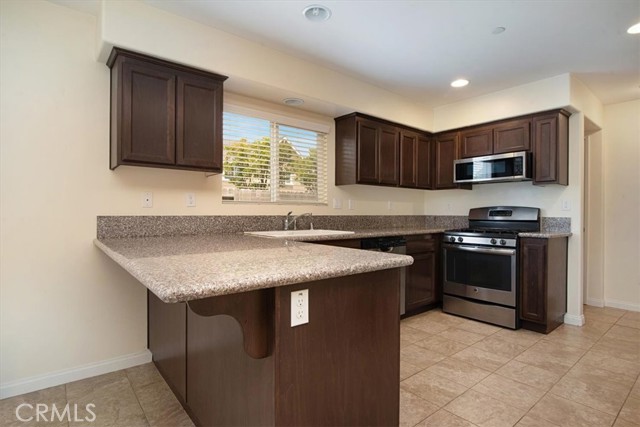 Detail Gallery Image 15 of 28 For 1311 Crown Cir, Lompoc,  CA 93436 - 4 Beds | 2/1 Baths