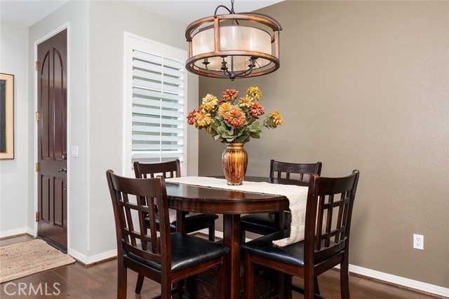 453 N Altadena Drive, Pasadena CA: https://media.crmls.org/medias/666322a0-e3d6-4e3d-a67c-0870cb7ee75d.jpg