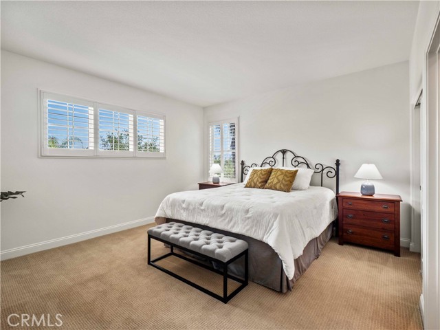 25679 Smoketree Lane, Valencia CA: https://media.crmls.org/medias/66638d67-a777-4240-b052-b0d4bf84e9af.jpg
