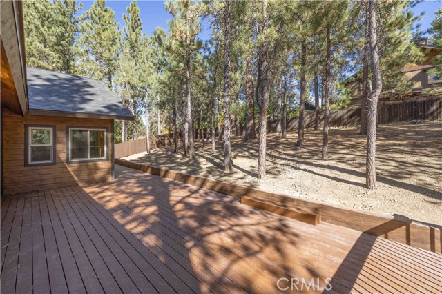 Detail Gallery Image 11 of 12 For 41538 Park Ave, Big Bear Lake,  CA 92315 - 4 Beds | 3 Baths