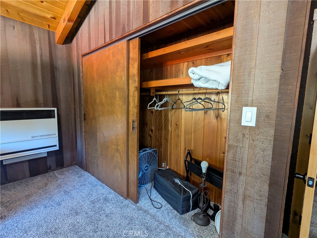 https://media.crmls.org/medias/6665b0b2-7d65-4780-a7bd-ef23dd00b147.jpg?preset=X-Large