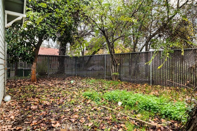 Detail Gallery Image 7 of 30 For 399 Humboldt, Chico,  CA 95928 - 2 Beds | 1 Baths