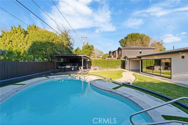 Detail Gallery Image 38 of 41 For 23103 Leonora, Woodland Hills,  CA 91367 - 3 Beds | 3 Baths