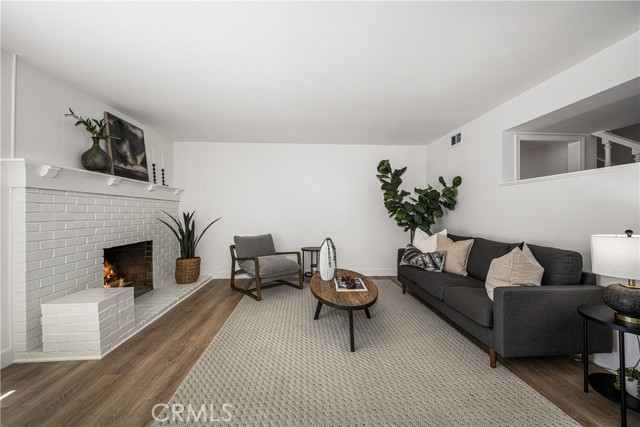 11771 Paseo Bonita, Los Alamitos CA: https://media.crmls.org/medias/66669fca-8c90-47d0-b4cc-2033868d379e.jpg